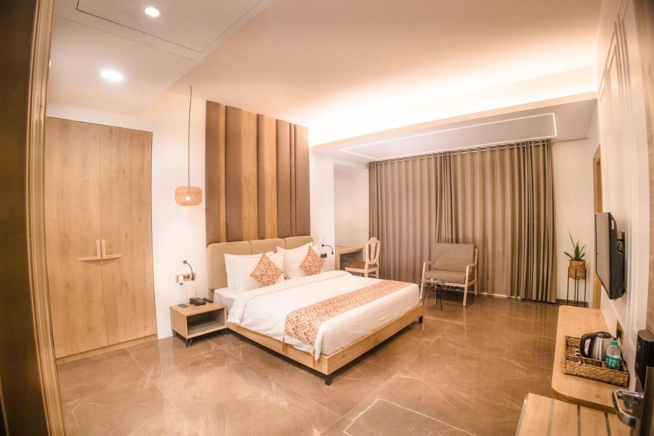 Hotel Mirana , Tinsukia Buitenkant foto