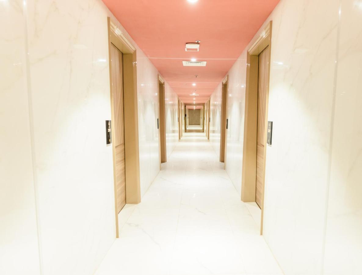 Hotel Mirana , Tinsukia Buitenkant foto